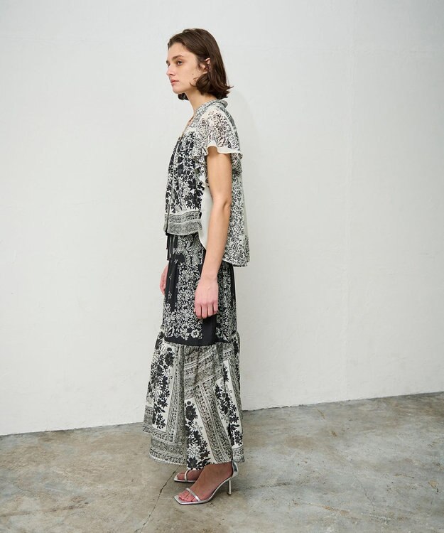 GRACE CONTINENTAL バンダナティアードスカート ブラック