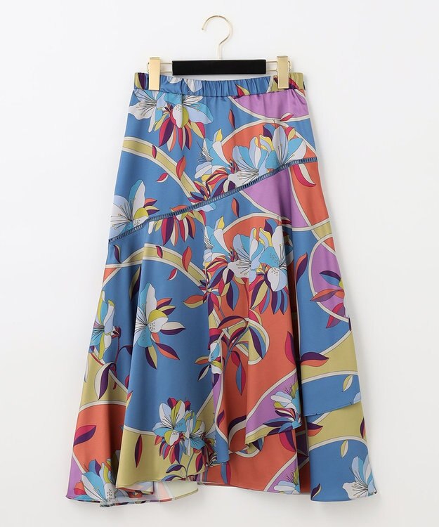 美品　グレースコンチネンタル　グラデフラワープリントスカート　　花柄　キナリ グレースコンチネンタルグラデフラワープリントスカート花柄