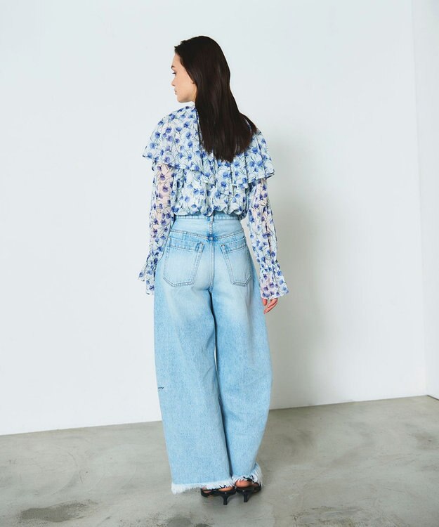 GRACE CONTINENTAL スモールフラワーケープトップ キナリ