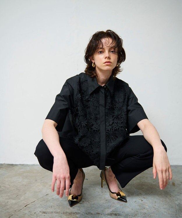 GRACE CONTINENTAL ケミカルフラワードレスシャツ ブラック