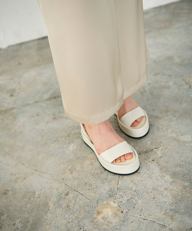 GRACE CONTINENTAL サテンストレートスカート ベージュ