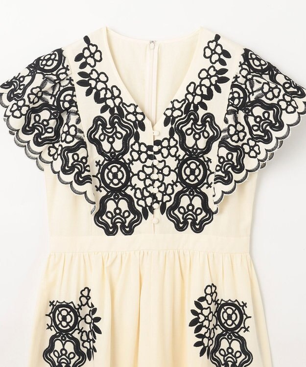 GRACE CONTINENTAL バイカラー刺繍コットンワンピース ホワイト