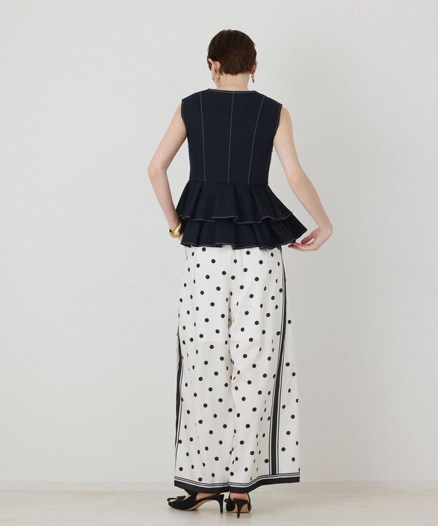 GRACE CONTINENTAL シャンブレーフリルベスト ネイビー