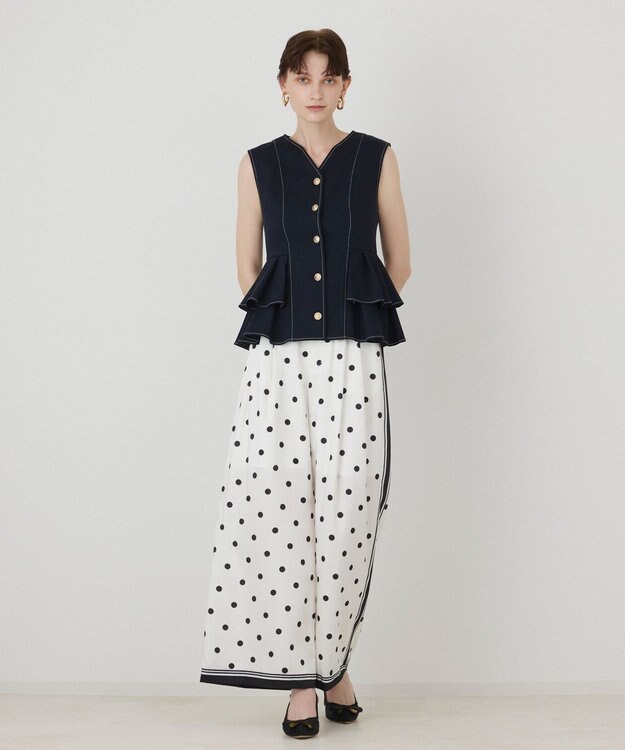 GRACE CONTINENTAL シャンブレーフリルベスト ネイビー