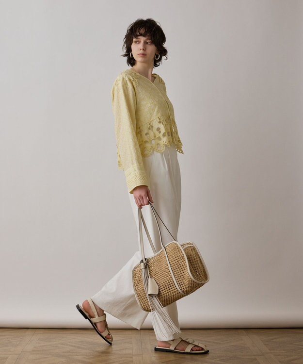 GRACE CONTINENTAL ORSETTOスクエアーバッグ ホワイト