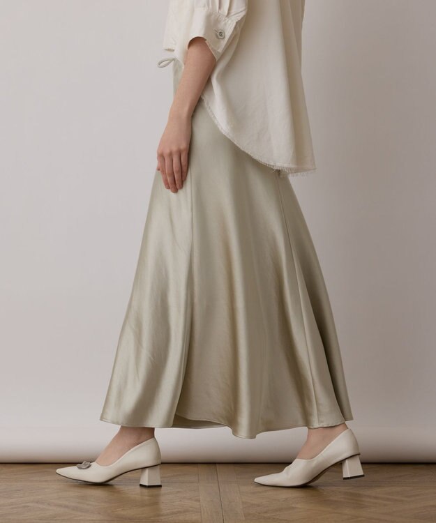 GRACE CONTINENTAL サテンストレッチイージースカート ライトグリーン