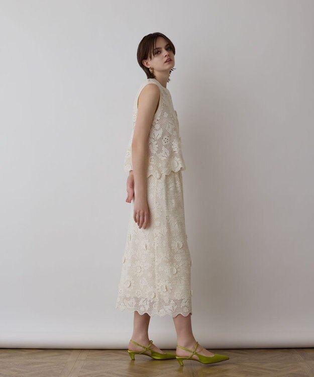 GRACE CONTINENTAL クロシュ刺繍スカート ホワイト