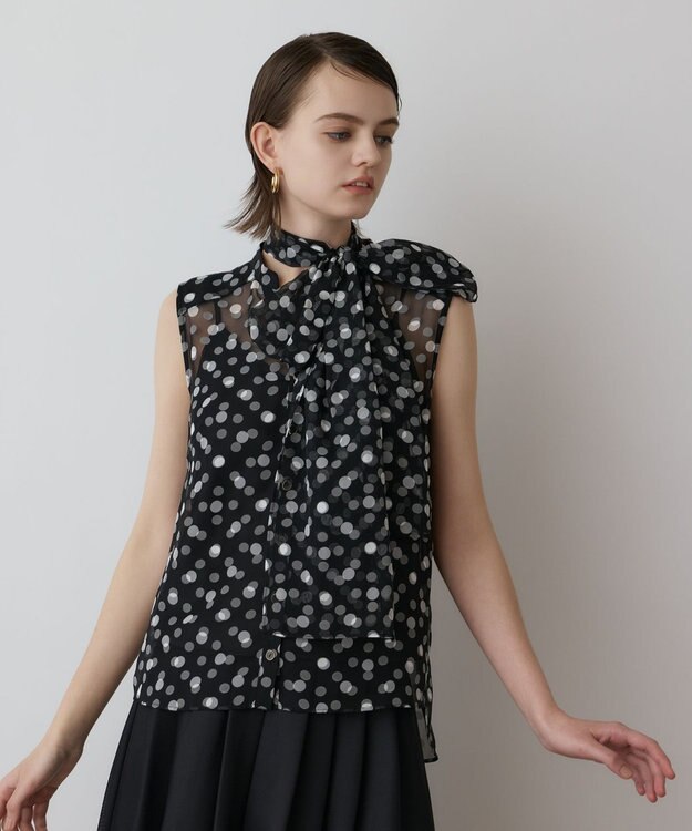 GRACE CONTINENTAL ドットオパールボウタイノースリーブ ブラック