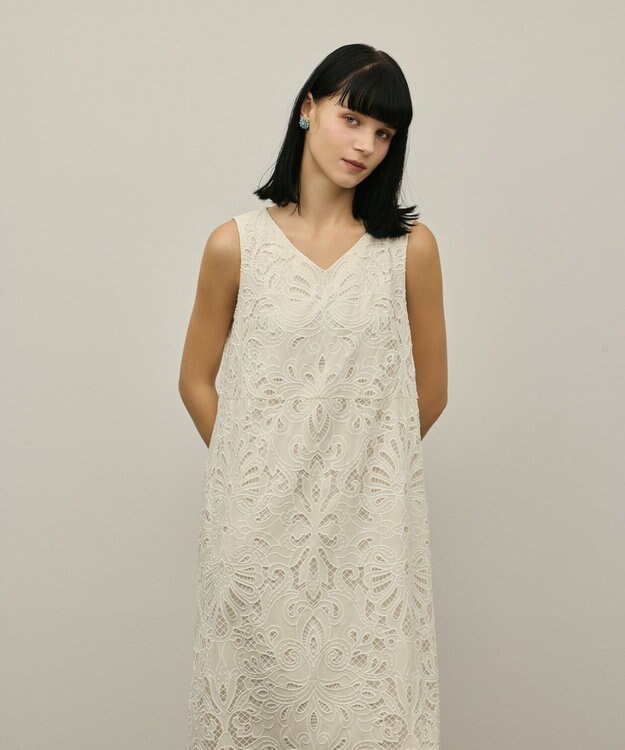 GRACE CONTINENTAL フラワーカットワークワンピース キナリ