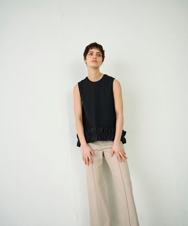 GRACE CONTINENTAL ヘムフリルカットトップ ブラック