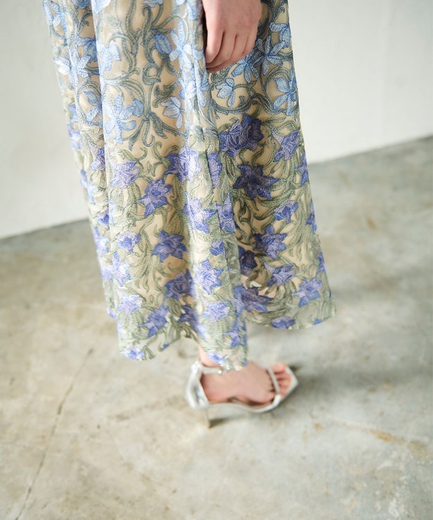 GRACE CONTINENTAL サラサオーナメントドレス ブルー