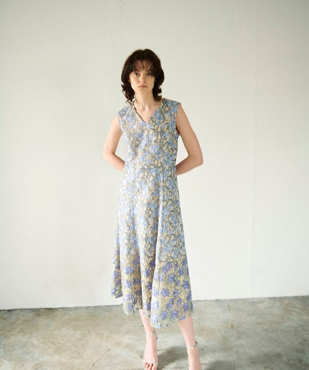 GRACE CONTINENTAL サラサオーナメントドレス ブルー