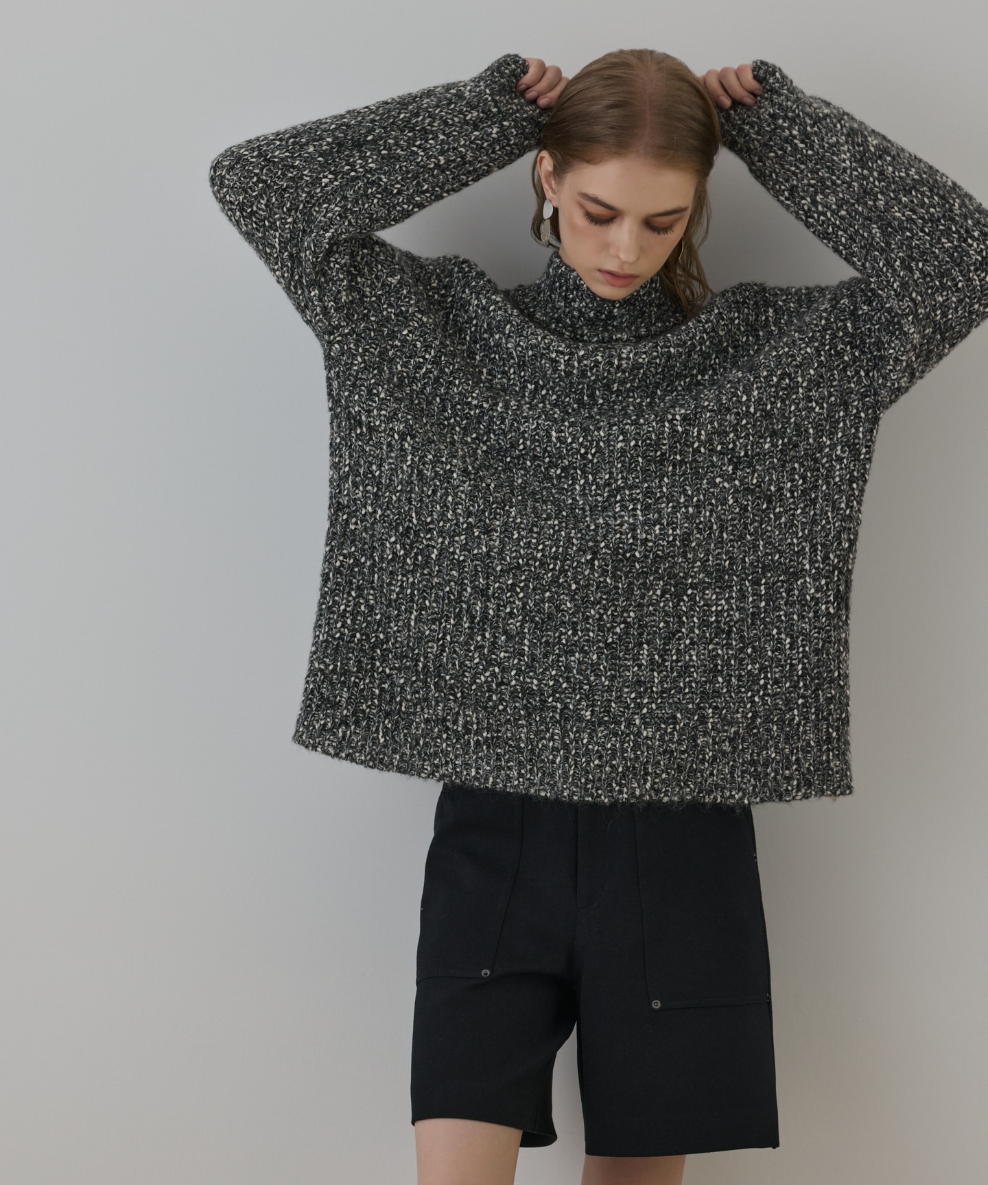 フリンジケープニットトップ