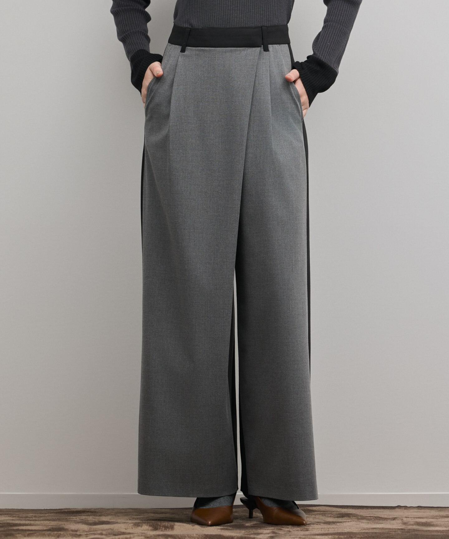 ラップワイドパンツ