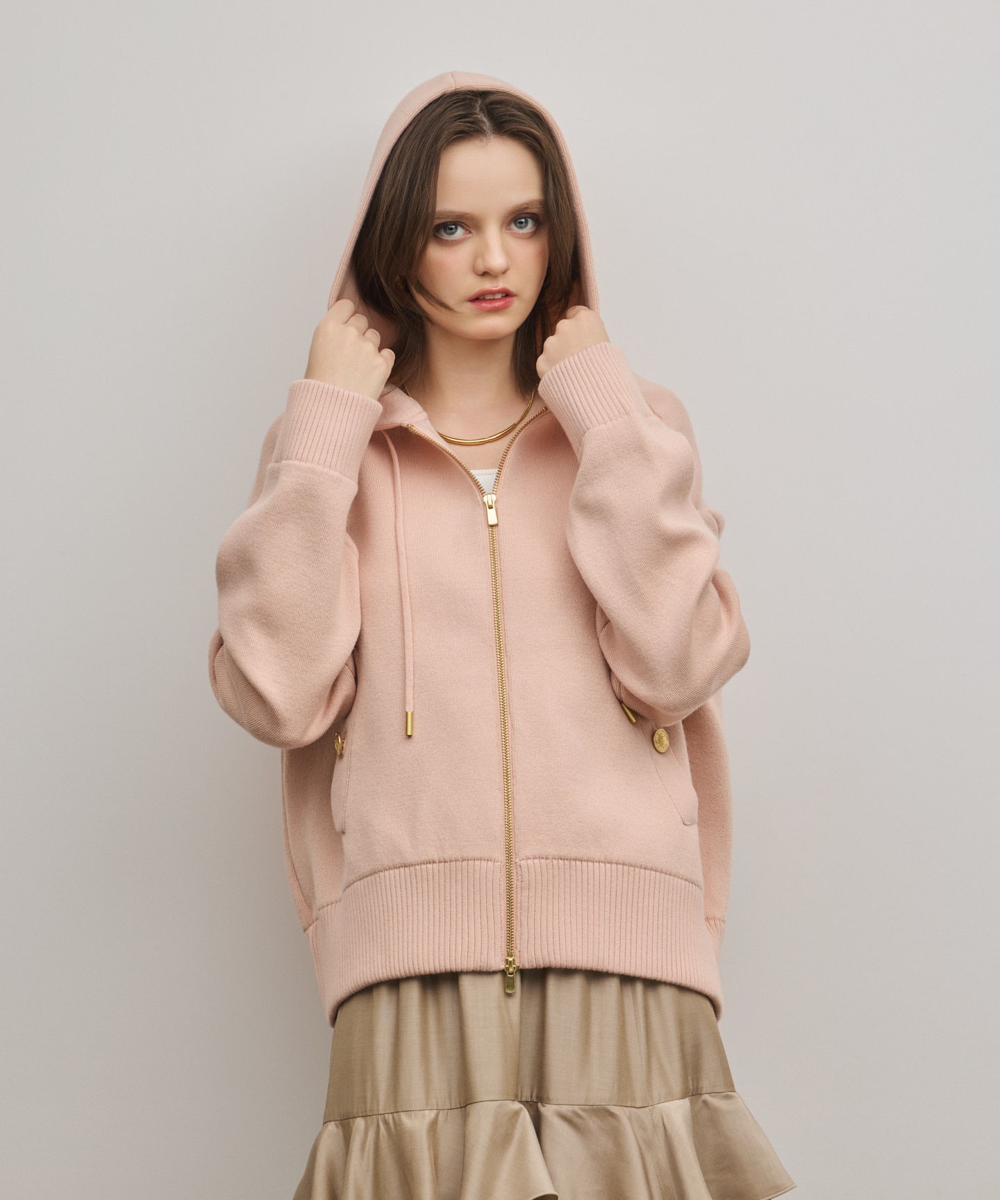 フォルムニットパーカー