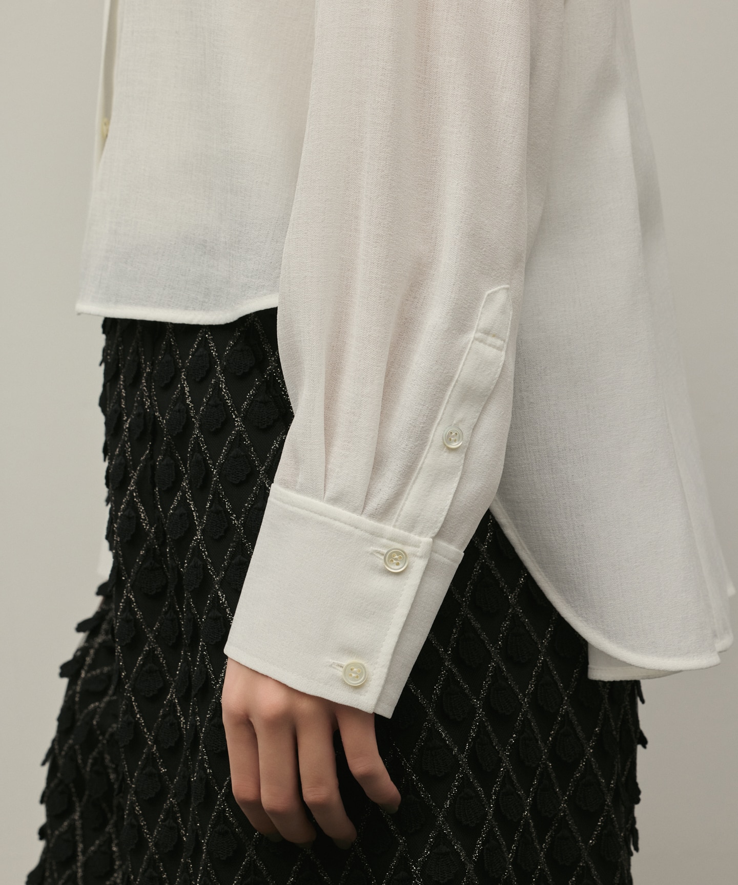 バックフレアシャツ