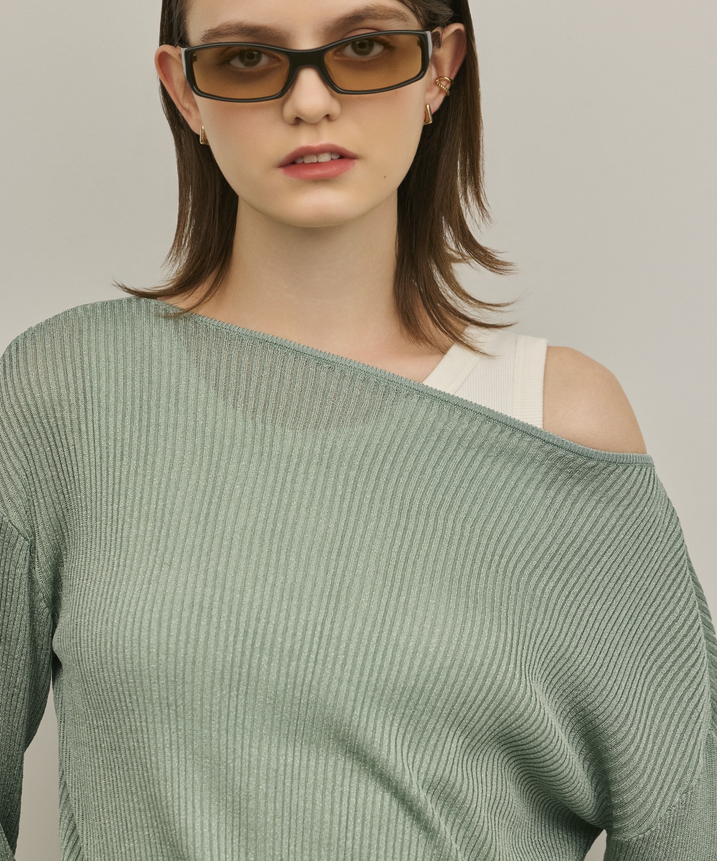 ラメリブクルーニットトップ