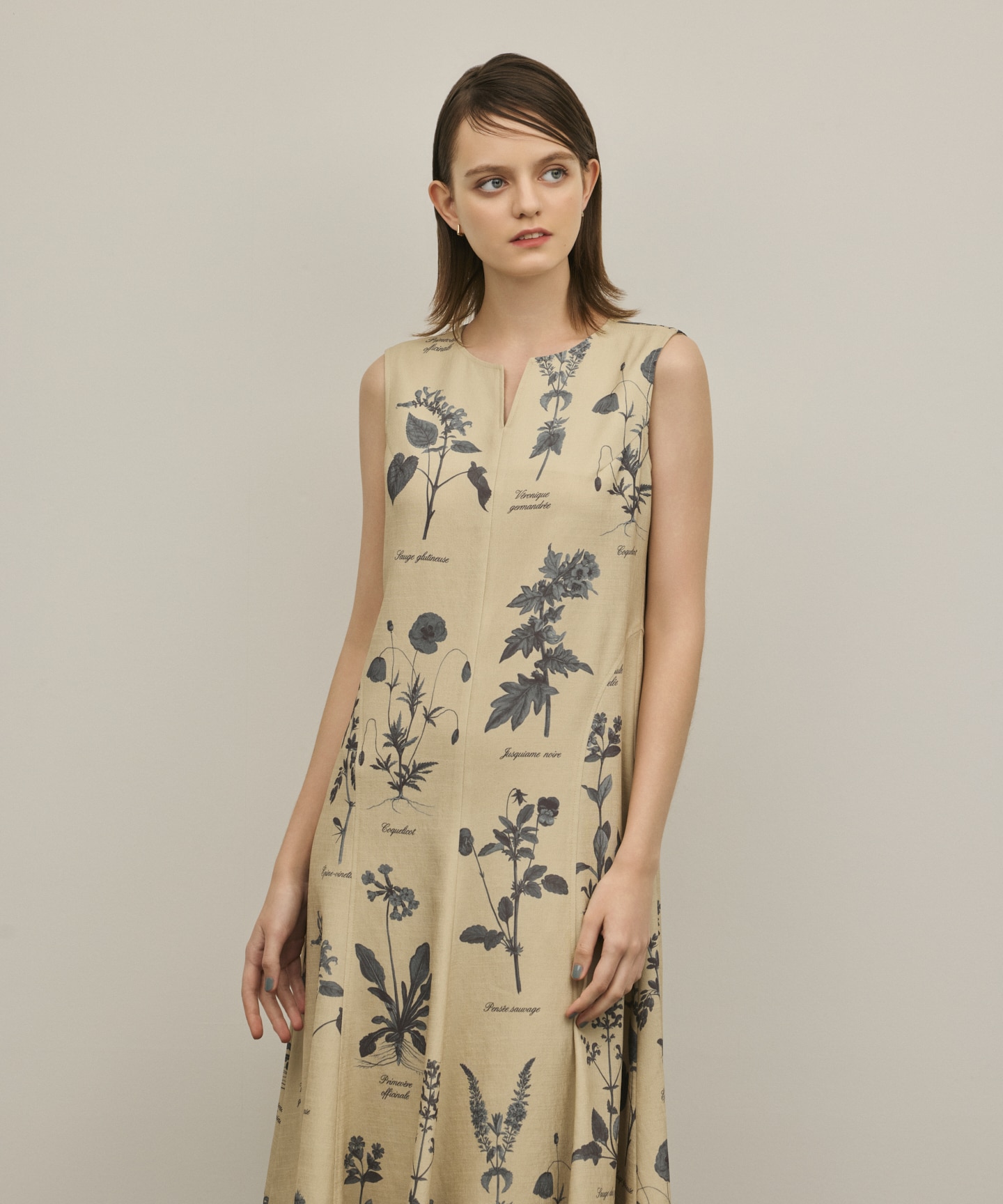 ボタニカルプリントワンピース