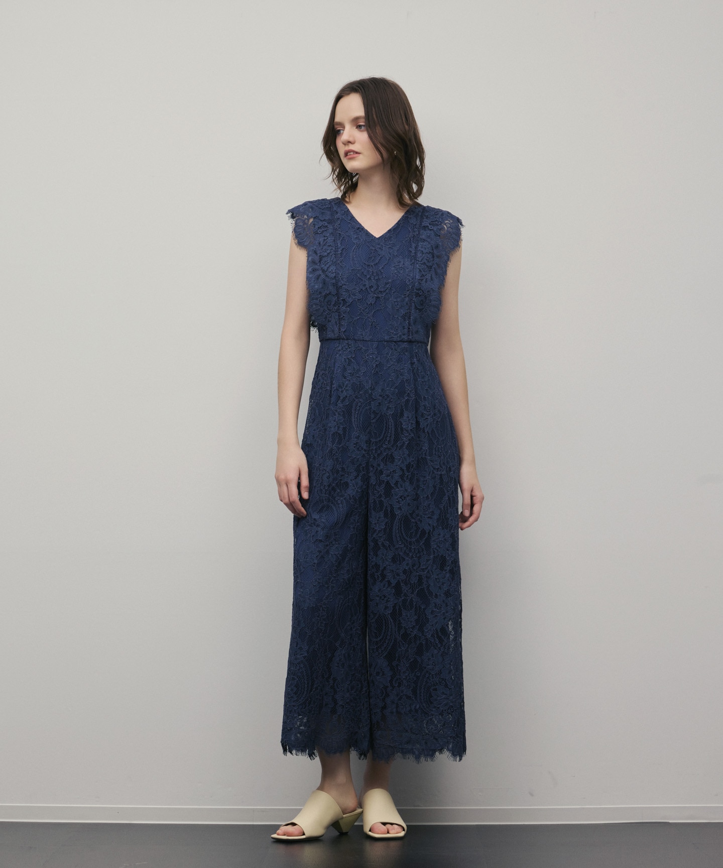 グレースコンチネンタル　コードレースサロペット