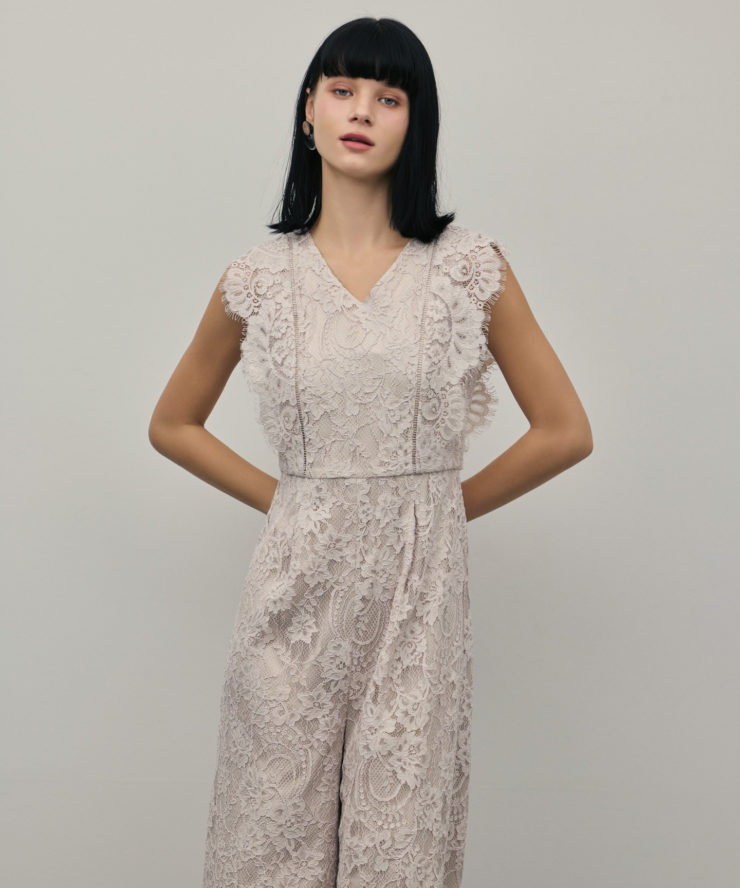 グレースコンチネンタル　コードレースサロペット