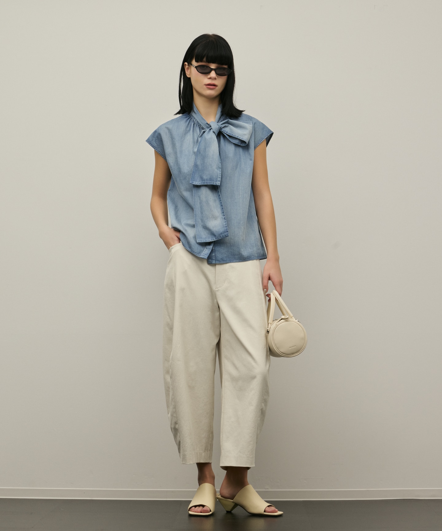 ダイアグラム　シアーデニムボウタイブラウス