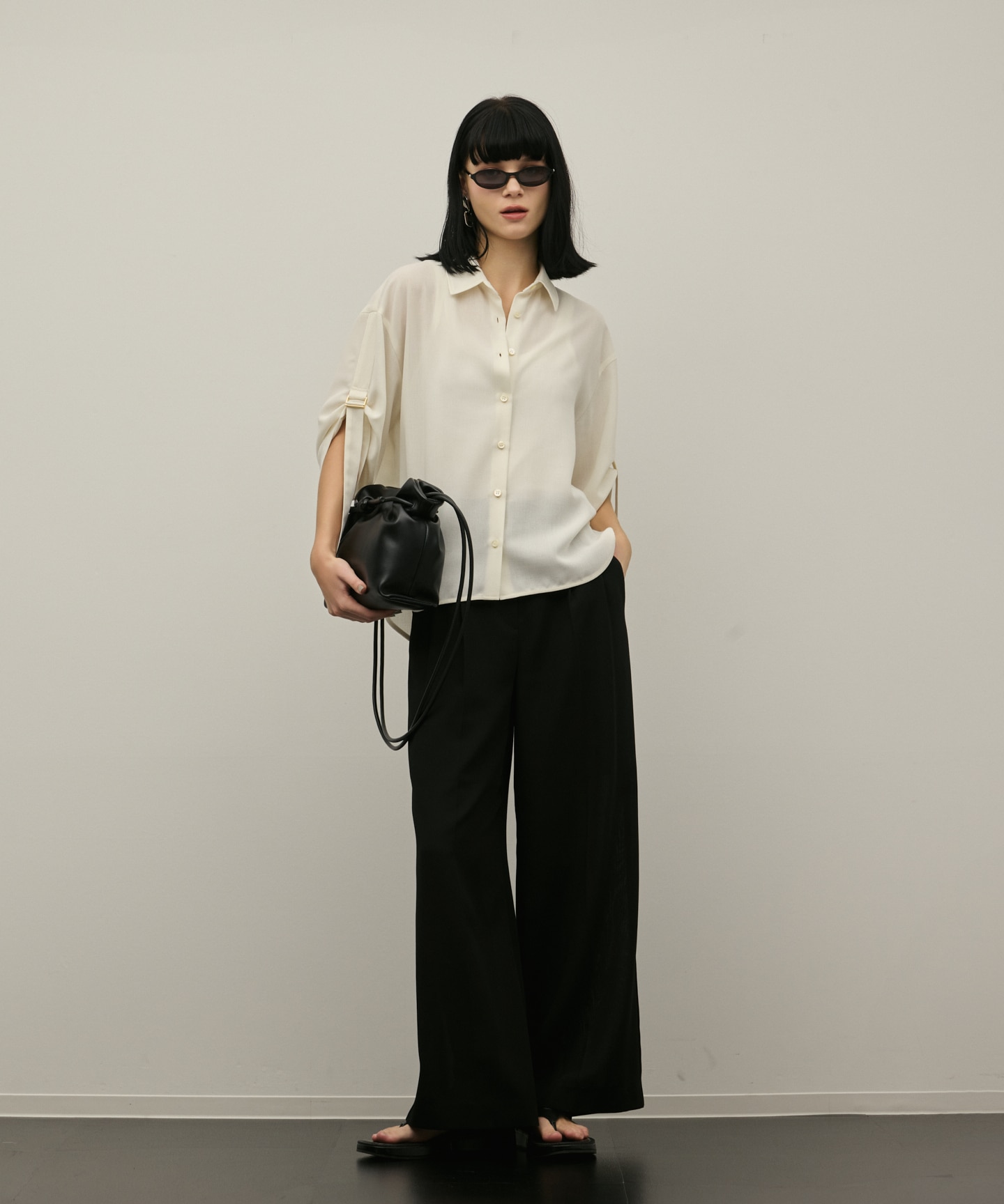 ダイアグラム　ロールアップスリーブトップ